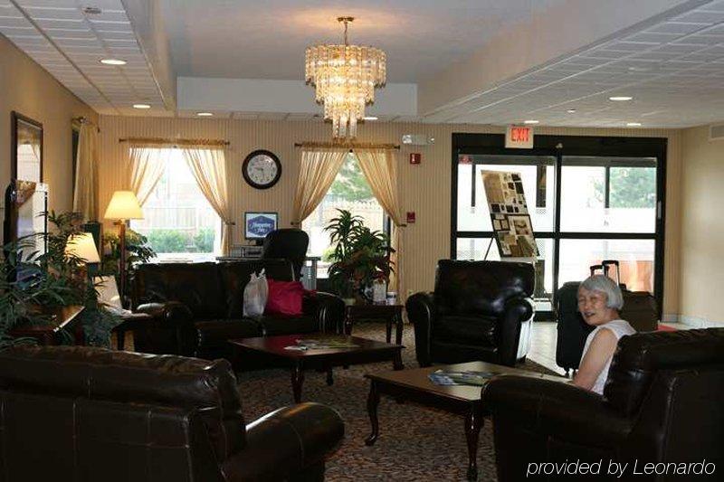 Hampton Inn Port Huron Interior photo